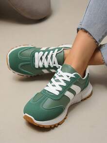 Chaussures de sport légères à lacets pour femmes, baskets décontractées en tissu patchwork, respirantes et à la mode, chaussures de randonnée polyvalentes et à la mode.