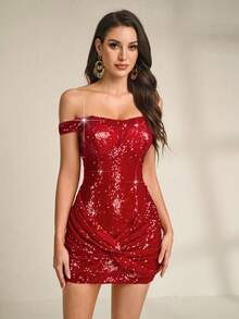 Elegancka i wykwintna suknia wieczorowa Astony One z dekoltem bez ramiączek, talią ozdobioną delikatnymi cekinami, krótką spódniczką podkreślającą figurę i seksownym, odkrytym tyłem. Idealna na Boże Narodzenie, Sylwestra, Święto Dziękczynienia, imprezy, wakacje, przyjęcia koktajlowe i jako strój dla gości weselnych.