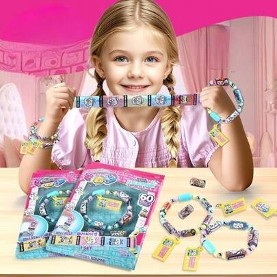 100张贴纸 - 装饰性强！可分享的贴纸手链！ - DIY串珠手链 - 卡通贴纸 - 随机颜色珠子 - 随机图案 - 女孩益智玩具 - 手工串珠套装 - 便携式贴纸 - 儿童生日礼物 - 贴纸可隐藏在手链中，儿童串珠，卡通贴纸，DIY益智玩具，圣诞礼物 Sticki Rolls 儿童DIY串珠手链贴纸，多种贴纸款式，创意手链贴纸，女孩玩具的理想之选，完美的生日礼物、节日礼物、赠品。