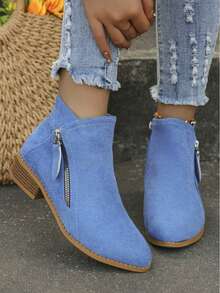 Fall/Winter 2025 Women's Popular Versatile Suede Ankle Boots And Short Boots,New Autumn/Winter Women Short Boots, Fashion Versatile Low-Heel Anti-Flat Side Zipper Shoes, Wear With Black Skirt,Boots For Women - 淺藍色 - 查看 5