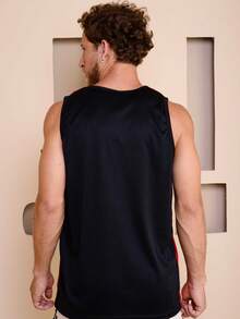 Camiseta-Regata Masculina Sublimada Dgrade Respiravel Para Treino Academia   Simples    Verão    Ajuste Regular    Nenhum    Halloween - Vermelho - Visão 2