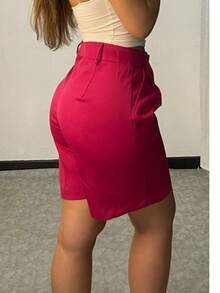 Bermuda Alfaiataria Feminina com Bolso Lateral