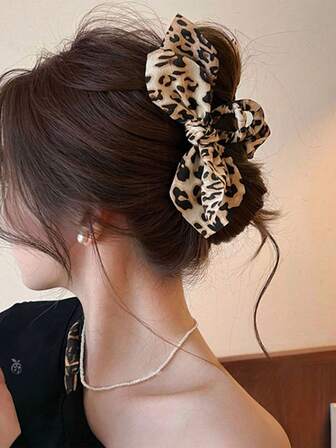 1pc Leopard Print Casual PS (Polystyrene) Claw Hair Clip, Butterfly Design, Large Hair Claw For Daily Wear, Shower, Hairstyling Hair Clips Hair Jaw Clip Hair Clamps Hair Clutch Hair Claw Clip, Claw Clip Fall Winter Hair Accessories For Women Bows For Vacation Outfits Woman
