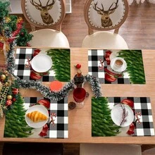 1/25 pièces Bonhomme de neige de Noël avec carreaux noir et blanc, chapeau rouge, écharpe rayée rouge et blanche tenant une canne en bonbon, chemin de table en lin imprimé d'un arbre de Noël vert. Convient pour les fêtes de Noël, les dîners d'anniversaire, la décoration de cuisine et de salle à manger, les meubles et la décoration textile de la maison. C'est un article de décoration polyvalent convenant à toutes les saisons, parfait pour les décorations de fête et de vacances, également un excellent cadeau pour les parents et les amis.