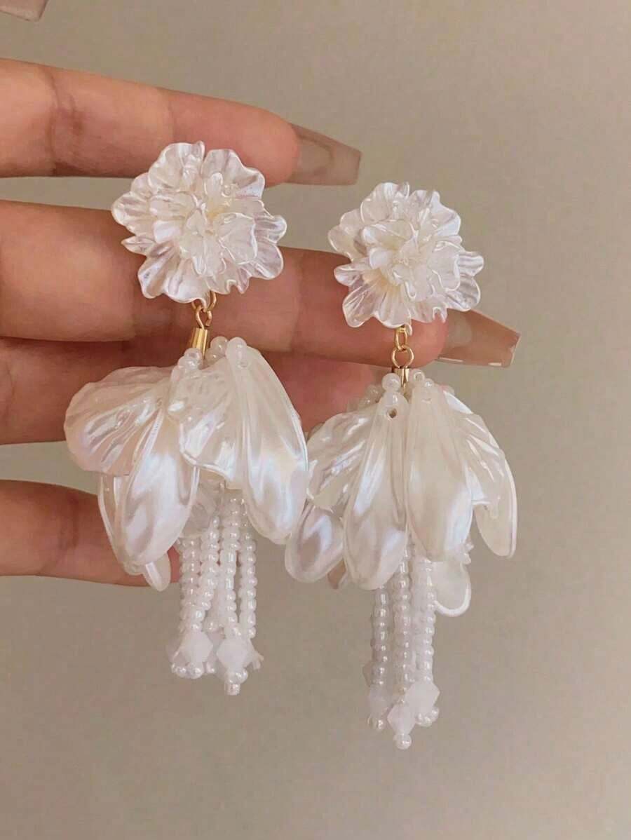 1 Pair Retro Exaggerated Floral Faux Pearl Tassel Long Earrings For Women – Elegant Statement Jewelry Perfect For Parties, Banquets, Weddings, Or Special Occasions – Lightweight, Fashionable Accessory To Enhance Your Outfit - 白色 - 查看 1