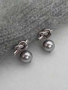 "1 Pair French Minimalist Small Faux Pearl Stud Earrings For Women – Luxurious And Elegant Everyday Jewelry, Perfect For Dates, Casual Or Special Occasions, Timeless And Chic Design To Complement Any Look" - 灰色 2 - 查看 6