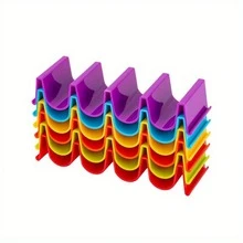 1/6个装多色玉米饼架,PP塑料材质,波浪形设计,每个可放4个玉米饼,可放入洗碗机清洗,经久耐用且节省空间,适用于派对和家庭使用,是返校季、派对和节日必备品、夏季必备品、婚礼装饰、圣诞节装饰、生日装饰、生日礼物、圣诞餐桌装饰、圣诞庆祝活动和节日装饰的理想之选。 - 彩色 - 查看 11