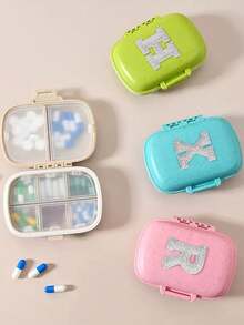 1 pieza Caja de píldoras portátil con diseño de letra, 8 compartimentos, organizador de píldoras compacto y mini - Estuche para píldoras, pastillero semanal, dispensador de medicamentos, caja de medicina portátil y a prueba de agua de varias capas para viajes - Multicolor - Ver 4