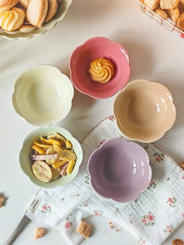 5pcs/Set Colorful Ceramic Snack Plates, Dipping Sauce Dishes, Living Room Dried Fruit Plates, Flower Shaped Ceramic Bowls, Fruit Tray For Living Room Coffee Table