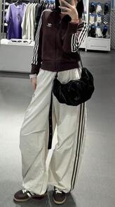 adidas 1.3L Originals Cloud 品牌標誌標誌 雲朵包牛角包 肩包 小號 女款 黑色 - 黑色 - 查看 4