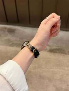 New Asymmetrical Bracelet Leather Strap Compatible With 38/40/41/42/44/45/46/49mm Compatible With Apple Watch Strap Ultra/S11/10/9/8/7/6/5/4/3/2/1