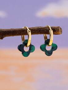 3 pares de pendientes de trébol de cuatro hojas coloridos y lindos de moda