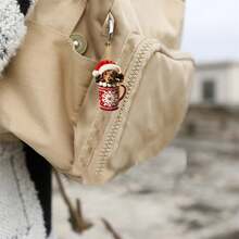 Calendario dell'Avvento di Natale con tazza da tè e bassotto, confezione regalo con conto alla rovescia di 24 giorni, tazza da tè in acrilico, ciondolo da collezione a forma di cane divertente, regalo di Natale, calendario del conto alla rovescia - Rosso - Visualizzare 3