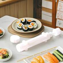 Tragbare, robuste Kunststoff-Sushi-Zubereitung-Werkzeug, geeignet für Camping - einfache Bedienung, ideal für Anfänger, einzigartiges Raketentube-Design Küchen-Form - leicht und kompakt, ideal für Outdoor-Picknicks und Küchen-Zylinder-Sushi-Zubereitung-Maschine Schnell-Sushi-Bazooka Japanische gerollte Reis-Fleisch-Form Reisball-Form Küchen-Bento-Zubehör