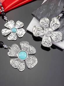 1 PC Retro Fashion Bohemian-Style Alloy Beaded Necklace With Floral Pattern, A Daily Wear Accessory For Ladies, An Exquisite Gift For Christmas, Couples And New Year.