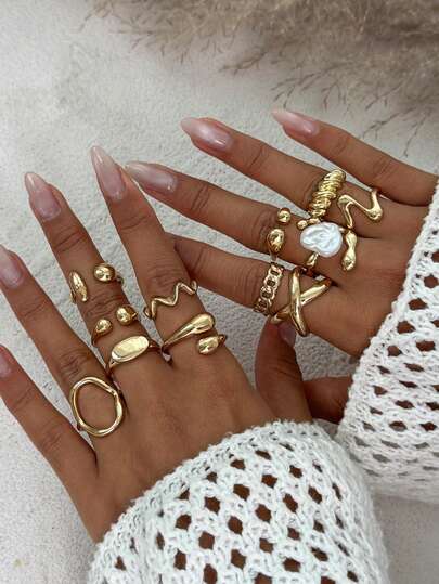 12 adet/takım Yaratıcı Moda Çok Elemanlı Metal İçi Boş Geometrik Sıvı Soyut Damla Tasarım Açık Yüzükler, Vintage Bohem Barok Tarzı Sahte İnci Dekor Yüzük Seti, Kadın Moda Takı Seti, Günlük Giyim, Plaj Tatili ve Çeşitli Partiler İçin Uygundur [Bazı Yüzükler Açık Ama Ayarlanabilir Değildir, Lütfen Zorla Bükmeyin, Aksi Takdirde Kırılırlar, Boyutlar İşaretlidir]