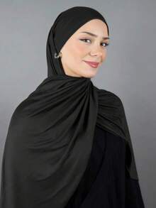 1 Stück Damen einfacher, klassischer, einfarbiger, eleganter, lässiger Schal mit Kante, hochwertiges gestricktes Viskose-Jersey-Hijab-Tuch, langer Turban-Stil Kopftuch, geeignet für den Alltag, Ausflüge und Veranstaltungen - Schwarz - Übersicht 5