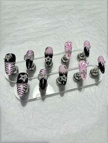 10片装 Y2K 坏女孩辣妹黑粉色长款法式按压美甲 Jirai Nail 3D 蝴蝶结星星十字爱心斑马纹可爱假指甲美甲用品（1张果冻贴纸+1个指甲锉）手工按压美甲 - 粉色 - 查看 4