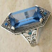 1 Stück hochwertig versilberter Damen-Verlobungsring, mit quadratisch geschliffenen synthetischen Kubikzirkonia-Steinen - exquisite Verarbeitung, vielseitige Verlobungs-/Hochzeitsalternative - Luxusschmuck