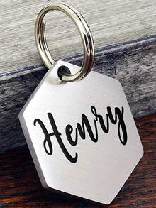 1 pieza Etiqueta de identificación de mascota hexagonal personalizada, de material de acero inoxidable con grabado láser de nombre y datos de contacto personalizados, para evitar la pérdida, adecuada para perros y gatos pequeños/medianos/grandes, accesorio para mascotas - regalo ideal para gatos y perros