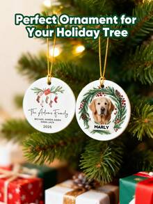 1pc Custom Text Christmas Ornament, Personalized Text Christmas Wooden/Ceramic Ornament, Round Shape Ornament With Hands Of Family, Hanging Accessories Ornaments Memorial Decoration, Scene Decor, Room Decor, Home Decor, Holiday Party Decor, Christmas Decor, Best Gift For Christmas Holiday, Gift For Dad/Mom/Her/Him/Girlfriend/Boyfriend/Pets, Birthday Gift For Couples, Wedding Gift, Anniversary Gift, Housewarming Gifts