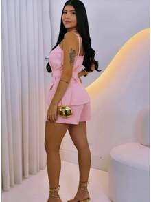 Conjunto feminino primavera verão 2025 saia shorts e blusa regata com cinto look natal ano novo réveillon conjunto para festas confortável elegante estiloso fashion casual charmosa refinada roupa leve fluida macia suave corte moderno caimento impecável veste muito bem prático versátil combina com tudo look verão calor lançamento primavera 2025 conjunto para festas de fim de ano feminino conjunto para festa da primavera verão coquetel jantar barzinho balada parque jardim evento dia noite manhã tarde look fresquinho confortável feminino para natal réveillon férias verão conjunto com saia ou shorts conjunto com blusinha regata feminina look feminino elegante verão 2025 roupas femininas para festas roupas para mulheres estilosas conjunto fashion feminino verão conjunto versátil roupas femininas para calor roupas femininas confortáveis look com cinto feminino estruturado e sofisticado look dia a dia ou festa elegante feminino durável e de qualidade