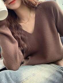 Suéter versátil de cuello en V sencillo para mujer, apto para otoño/invierno