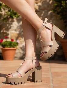 Women's Sandals With A Wide Heel, Buckle, Non-Slip, For Events, Parties, Vacations. Spring-Summer