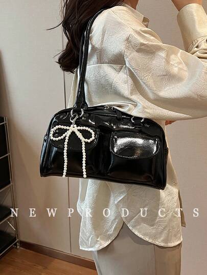 1个 CHAIKA & KILTER 纯色亮面PU皮革单肩包，女士时尚多口袋大容量波士顿保龄球包，拉链封口，适合日常和户外使用（附赠吊坠）