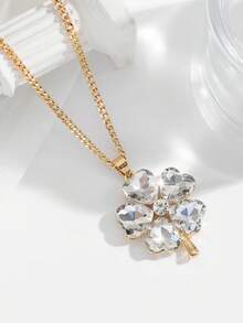 1pc Fashion Luxury New Rhinestone Inlaid Glass Clover Pendant Necklace, Suitable For Women's Daily And Party Wear, Gift
