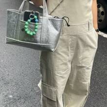 A Simple And Stylish Silver Women's Handbag For Autumn And Winter, A Versatile And Spacious Women's Handbag, And A Lightweight Tote Bag For Shopping. - Silver - View 3