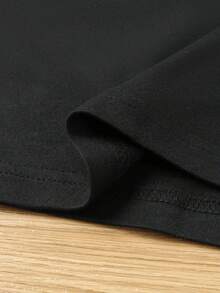 Camiseta de hombre con diseño original Soldado futurista con arma.Estilo casual y cómodo,ideal para un look moderno y atrevido.¡Destaca tu personalidad! - Negro - Ver 4
