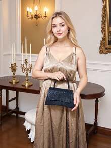 [Bolso cuadrado pequeño con brillo] Bolso cuadrado pequeño elegante y sofisticado - Adornos de strass y perlas falsas, diseño brillante | Perfecto para vestir de noche | Para llevar al hombro o en la mano | Agrega elegancia a los atuendos