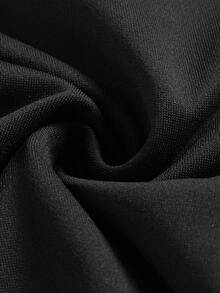 男士纯色简约百搭针织裤，十字印花，时尚有型，适合运动和休闲场合，款式多样，穿着舒适。女士们可以买来送给男友或丈夫，这将是一份很棒的礼物。 - 黑色 - 查看 7