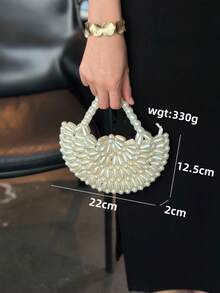 Borsa a tracolla/clutch vintage di design di nicchia, realizzata a mano con perle e forma a mezzaluna, versatile e alla moda