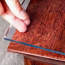 1 pezzo Copertura da tavolo trasparente di lusso - Spessore 1,0 mm 100% PVC, resistente ai graffi e al calore, copertura protettiva adatta per tavolo da pranzo, tavolino da caffè, scrivania per computer - Perfetta per uso domestico, ufficio e hotel - Elegante design quadrato - Bianco - Visualizzare 2