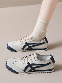 女士多功能时尚休闲鞋，平底系带圆头橡胶底休闲运动鞋，黑卡其色拼接，日常百搭鞋款，尺码36-41，时尚护趾鞋