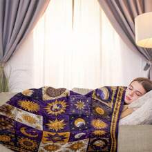 1 Piece Purple Sun Moon Stars Flannel Blanket - Soft And Lightweight Celestial Pattern Shawl, Gold And Navy Blue Vintage Design, All-Season Comfortable Sofa Bed Blanket, Durable 2D Printed Fabric Home Decor - Ideal Gift For Textile Enthusiasts (Deep Purple And Gold) - Nhiều màu - Xem 4