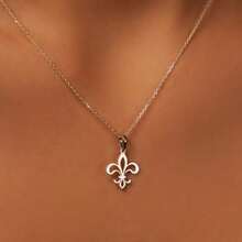 Stainless Steel Classic Queen Style Necklace For Women Fleur De Lis Pendant Necklace Gift For Her - Vòng cổ 1 - Xem 4