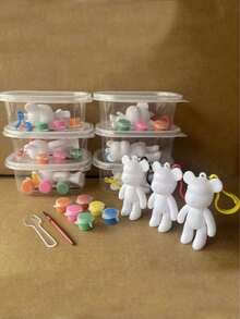 1套创意石膏熊流体艺术DIY绘画用品（1只小熊，3种颜色的颜料，1个勺子，1个夹子），颜色随机。圣诞礼物，生日礼物，冬季