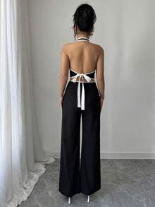 Set de 2 piezas de top sin mangas y pantalones lisos para uso diario de mujeres Conjunto de dos piezas informal de top corto sin mangas con cuello halter y pantalón largo para mujer, espalda descubierta y ribete en contraste - Negro - Ver 3