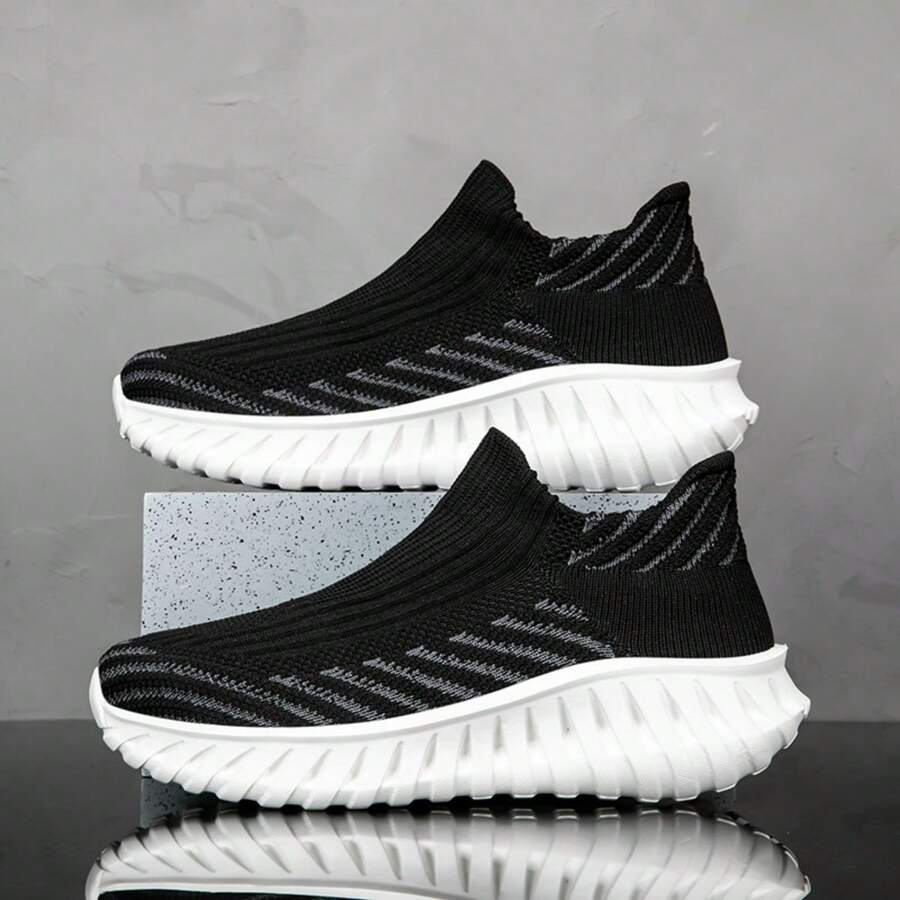 Men's Shoes 2025 New Autumn Fly-Woven Mesh Soft-Soled Socks Shoes Men's Slip-On Soft-Soled Casual Sneakers - Black and White - View 1