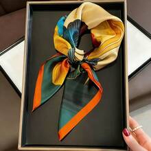 1pc Faux Silk Simple Pattern Printed 27.6in Small Square Scarf/Bandana, Versatile Waist Belt For Women, Spring/Summer/Autumn, Fashion Scarf/Neckerchief, Gift For Mom, For Dress