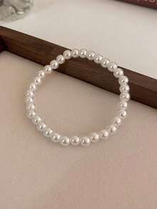  4/6pcs Elegant White Rose Wrist Corsages With White Gypsophila And Faux Pearl Chains, Beautiful Floral Decorations With Green Leaves, Durable And Comfortable To Wear, Perfect Wedding Accessories For Bride, Bridesmaids, Mother-In-Law, And Guests, Ideal For Prom, Anniversary, Dinner Dance, Engagement, Or Formal Events, Romantic Party Favors And Elegant Gift Choice For Women Girls Valentine's Day Accessories