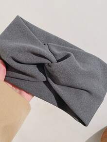 1PC Women's Thick Winter Headband - Soft Solid Color Hair Accessory, Elegant Bohemian Style Loose Headband, Suitable For Cold Weather Thanksgiving, And Holiday Gifts Multi Functional Headband, Winter Headband, Women's Winter Warm Headband, Soft Headband, Elastic Headband, Women's Elastic Headband (Due To Lighting Reasons, There May Be Some Color Difference In Photos Taken) Women Bandana Winter Head Wrap Warm Women Scarf Women Hair Accessories Elegant Hair Band