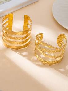 2pcs/Set Fashionable Punk Metal Gold Geometric Hollow Textured Striped Oversized Wide Bangle Bracelets, Suitable For Women Daily, Party, Music Festival Layered Wear