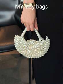 Borsa a tracolla/clutch vintage di design di nicchia, realizzata a mano con perle e forma a mezzaluna, versatile e alla moda