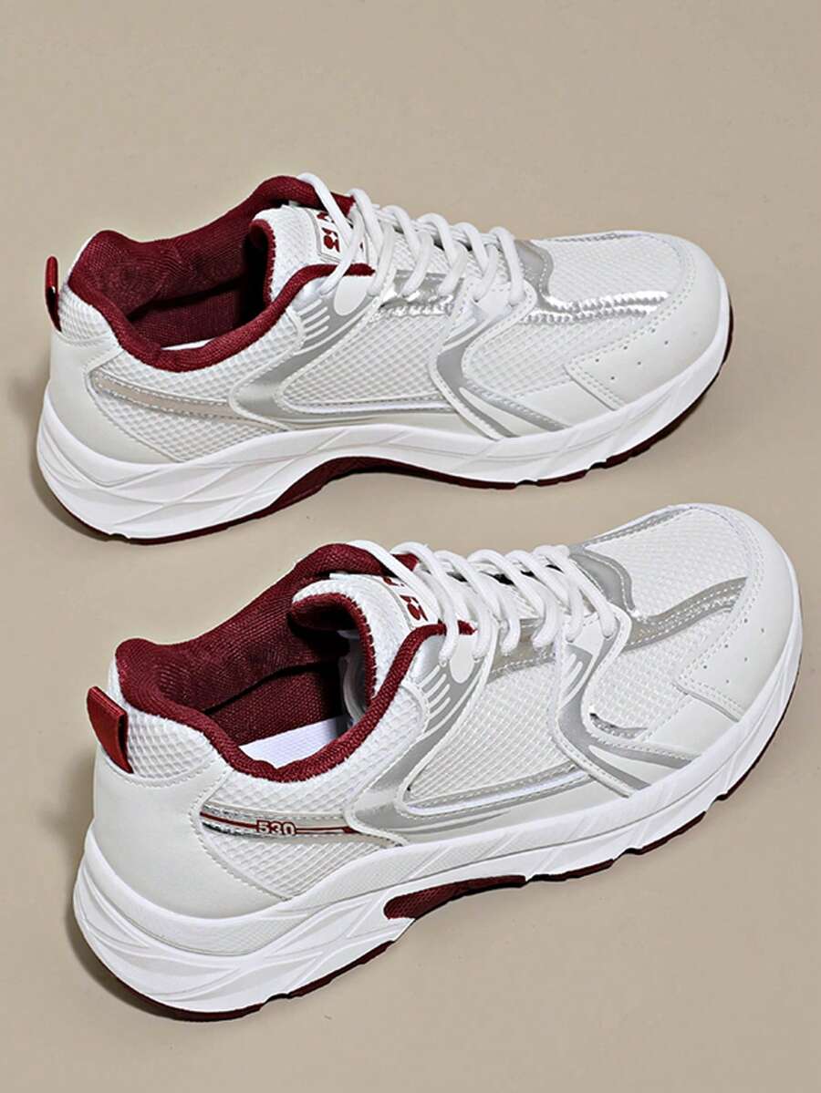 女士春秋新款休闲厚底运动鞋，网眼透气厚底坡跟休闲鞋，轻便百搭时尚系带白/灰色休闲运动鞋，适合所有季节