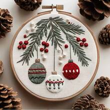 1PC Christmas Pattern Hand-Embroidered DIY Material Package Set, Equipped With An English Guidebook, Is Particularly Suitable For Home Decoration, Christmas Handicraft Atmosphere Decoration, Room Decoration, Christmas Gifts, And A Perfect Gift For Handicraft Enthusiasts - Multicolor - View 2