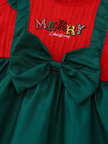 2 Stück Baby Mädchen Weihnachts-Outfits: Rot gestrickter Jacquard Rüschenkragen bestickter Buchstaben Langarm-Oberteil kombiniert mit grünem Schleifen-Weihnachts-Muster 2-in-1 Trägerkleid, mit rotem Jacquard-Stirnband, Frühling/Herbst